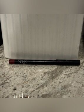 NARS Lip Liner in Deep Red-Berry